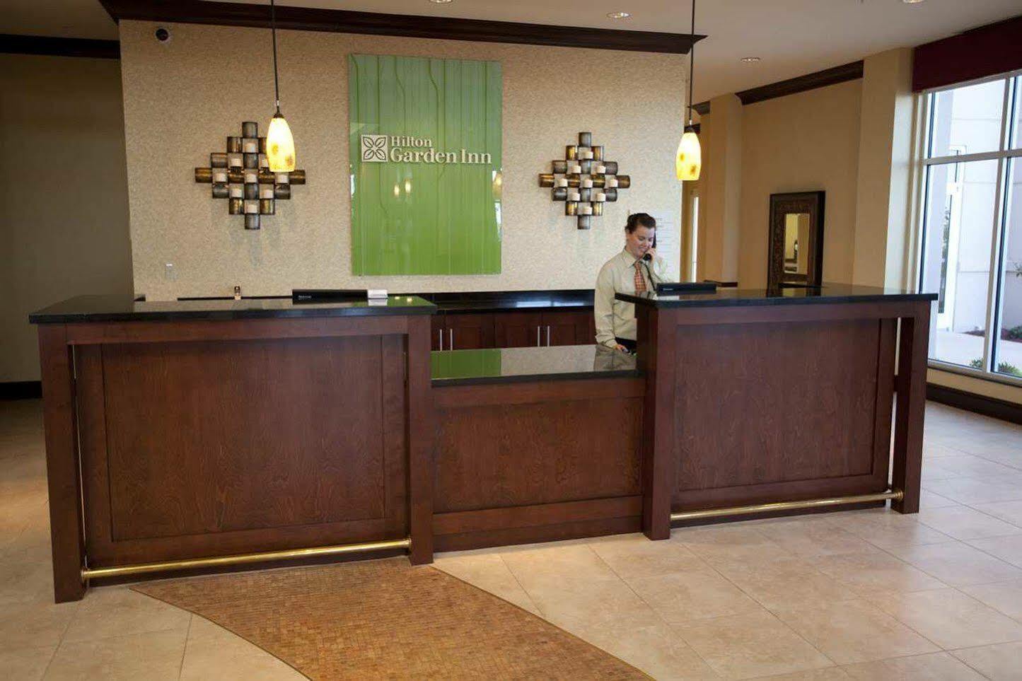 Hilton Garden Inn Odessa Exteriör bild